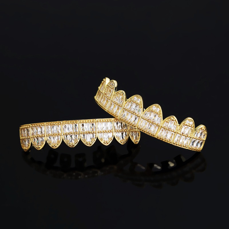 Hiphop Iced Out T Square zirco - Body Jewelry Real Gold recensione e prezzo