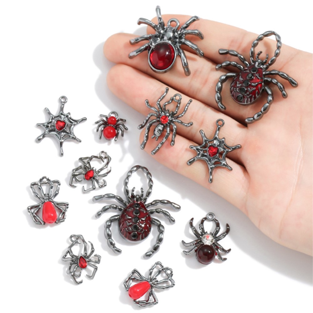 5 Pezzi Ciondolo a Forma di Ra - Body Jewelry Y2K recensione e prezzo